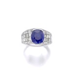 SAPPHIRE AND DIAMOND RING