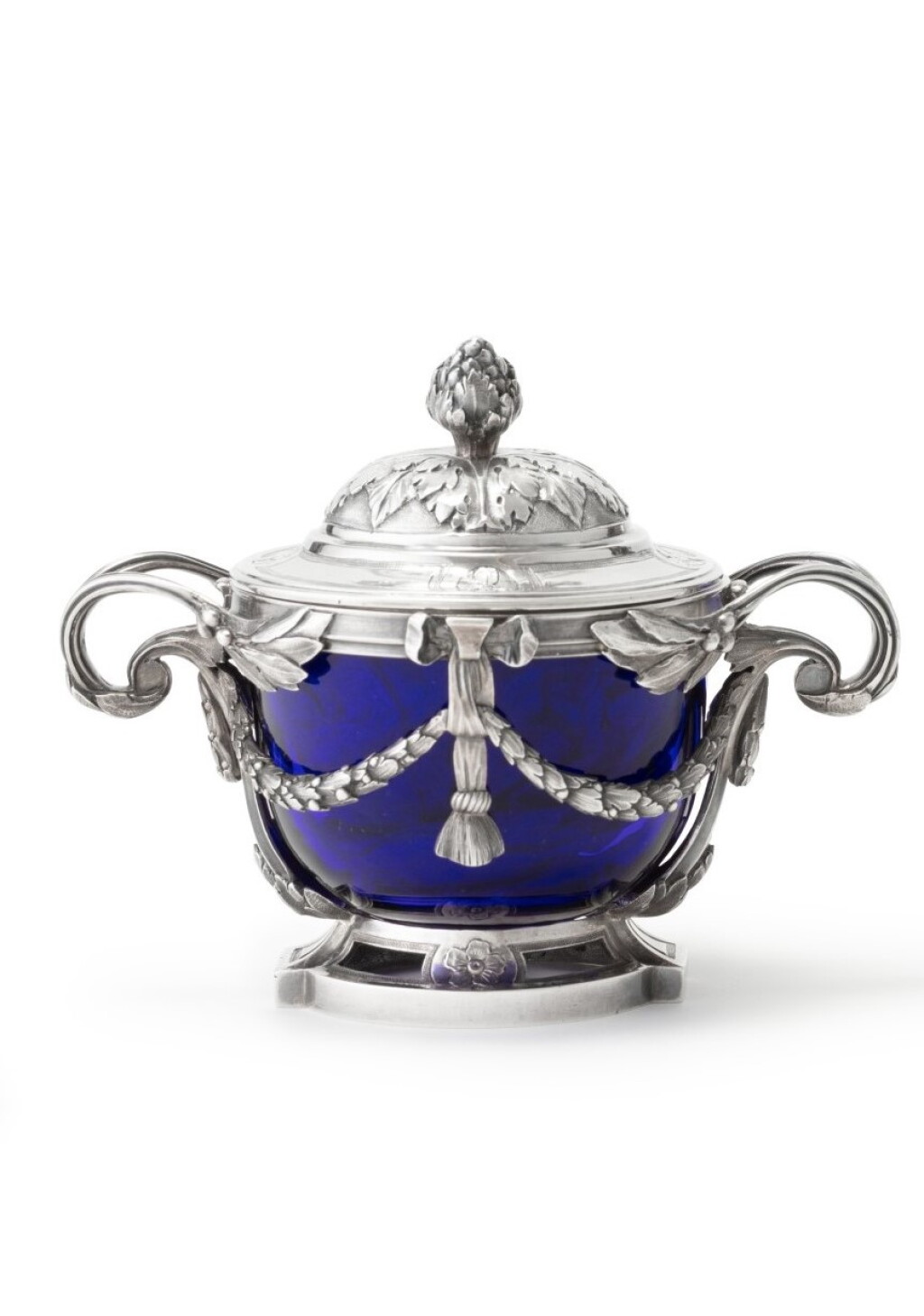 View full screen - View 1 of Lot 459. A silver covered sugar bowl, Vincent Bréant, Paris, 1776-77, blue glass interior | Sucrier couvert en argent par Vincent Bréant, Paris, 1776-77, intérieur en verre bleu.