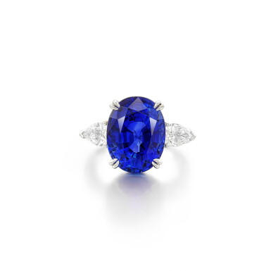 View full screen - View 1 of Lot 2764. Sapphire and Diamond Ring | 藍寶石 配 鑽石 戒指 .