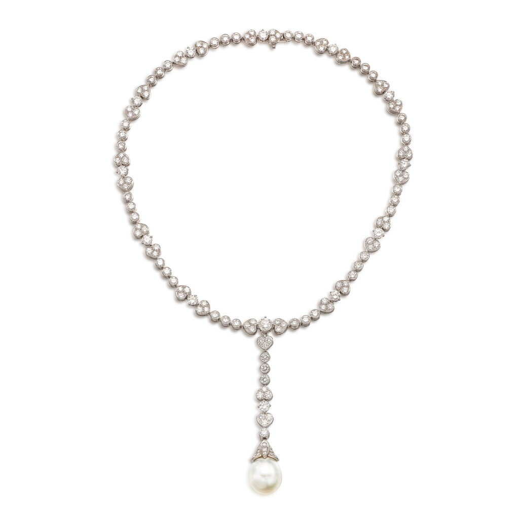 View full screen - View 1 of Lot 1368. CULTURED PEARL AND DIAMOND PENDANT NECKLACE | 卡地亞 | 養殖珍珠 配 鑽石 吊墜項鏈.