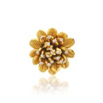 Gold and diamond brooch, 'Grain de Café', 1950s
