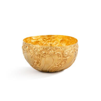 View full screen - View 1 of Lot 1198. A Portuguese gold bowl, apparently unmarked, probably 18th century.