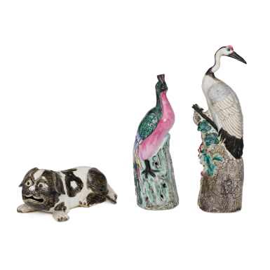 View full screen - View 1 of Lot 82. A Chinese export famille-rose figure of a phoenix Qing dynasty.