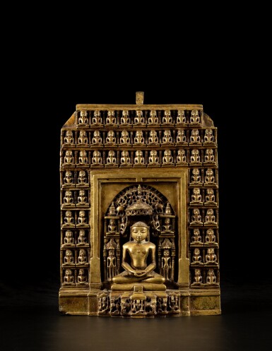 View full screen - View 1 of Lot 197. An inscribed copper alloy Jain shrine depicting Tirthankara Mahavira, India, Gujarat, dated Samvat 1521 (1464 CE) | 印度古吉拉特邦 印度曆1521年(西元1464年)銅耆那蒂爾丹嘉拉筏馱摩那坐像神龕.