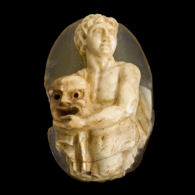 View full screen - View 1 of Lot 39. Italian, 18th century | Cameo with a man holding a theatre mask.
