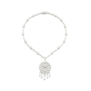 View full screen - View 1 of Lot 853. Diamond necklace, 'Sunburst'.