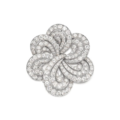View full screen - View 1 of Lot 35. Van Cleef & Arpels | Diamond Clip-Brooch, France 梵克雅寶 鑽石別針,法國.