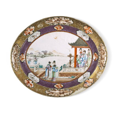 View full screen - View 1 of Lot 956. A Chinese Export ‘Rockefeller’ Pattern Oval Platter, Qing Dynasty, Jiaqing Period, Circa 1810 | 清嘉慶 約1810年 粉彩描金「洛克菲勒」紋大盤.