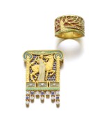 ENAMEL AND DIAMOND RING AND A BROOCH | MASRIERA