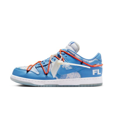 View full screen - View 1 of Lot 1. Size 5 | Nike Dunk Low ‘Virgil Abloh™ x Futura Laboratories’.