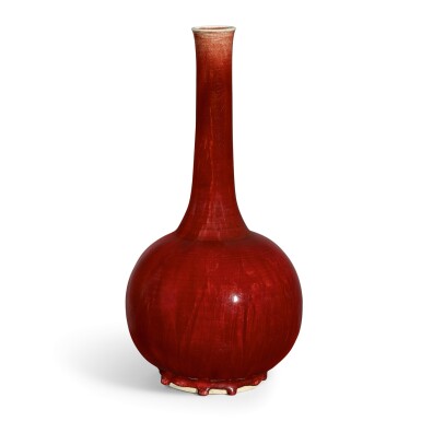 View full screen - View 1 of Lot 3626. A large Langyao bottle vase Qing dynasty, Kangxi period | 清康熙 郎窰紅釉長頸瓶.