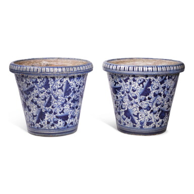 View full screen - View 1 of Lot 829. A PAIR OF ITALIAN POTTERY BLUE AND WHITE LARGE PLANTERS, LATE 19TH/EARLY 20TH CENTURY.