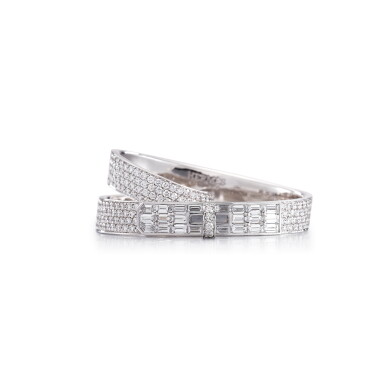 View full screen - View 1 of Lot 7905. 18K White Gold and Diamond Kelly Gavroche Double Ring, 2022.
