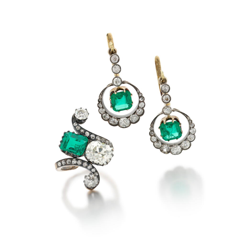 View full screen - View 1 of Lot 10. Emerald and diamond ring and pair of diamond and synthetic stone earrings (Anello in smeraldo e diamanti e paio di orecchini in diamanti e pietre di sintesi).