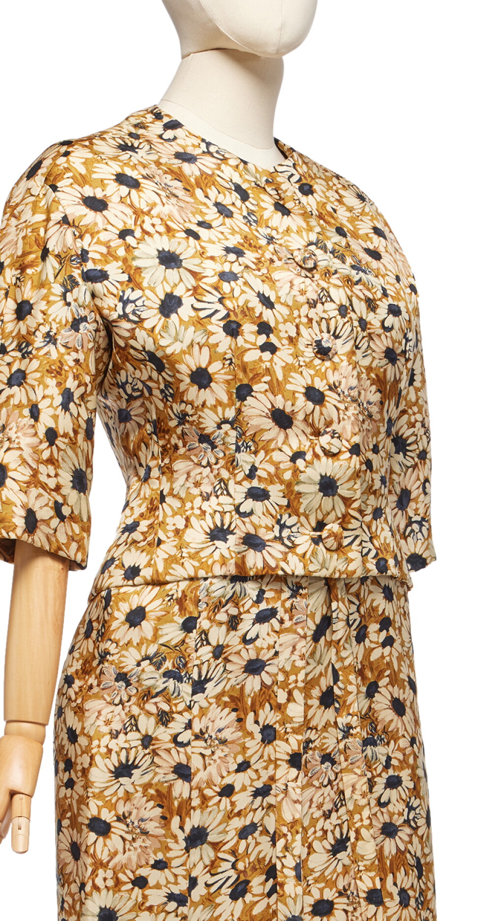 View full screen - View 1 of Lot 68. Haute Couture Daisy Printed Silk Ensemble, Spring-Summer 1956.