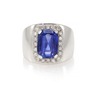 View full screen - View 1 of Lot 65. SAPPHIRE AND DIAMOND RING (ANELLO CON ZAFFIRO E DIAMANTI) .