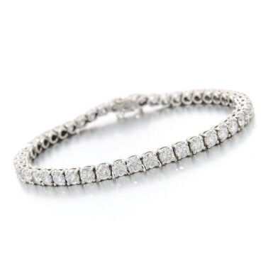 View full screen - View 1 of Lot 254. Diamond bracelet (Bracciale in diamanti).