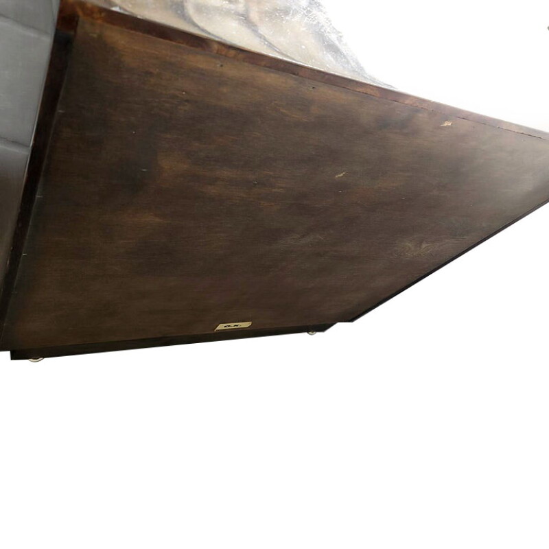 Cover image 0