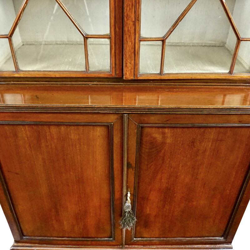 Cover image 0