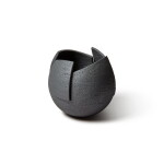 Black Cut and Pinch Form