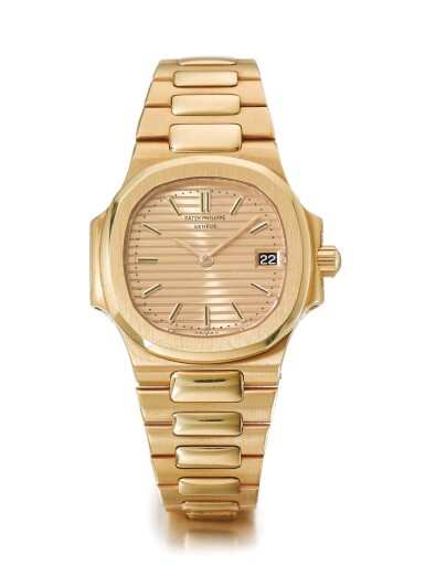View full screen - View 1 of Lot 132. PATEK PHILIPPE | REF 4700/1 NAUTILUS, A YELLOW GOLD BRACELET WATCH WITH DATE MADE IN 1987.