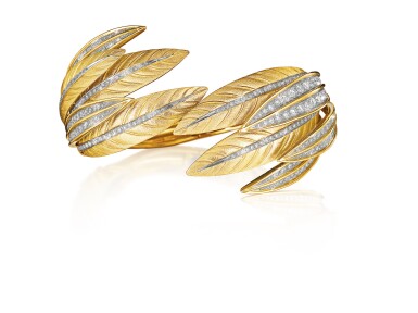 View full screen - View 1 of Lot 55. VERDURA | GOLD AND DIAMOND 'TIARA FEATHER' CUFF-BRACELET.