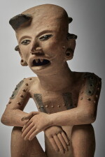 Veracruz Seated Figure