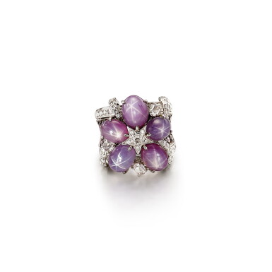 View full screen - View 1 of Lot 644. Star Purple Sapphire, Pink Sapphire and Diamond Ring | 星光紫色剛玉 配 粉紅色剛玉 及 鑽石 戒指.