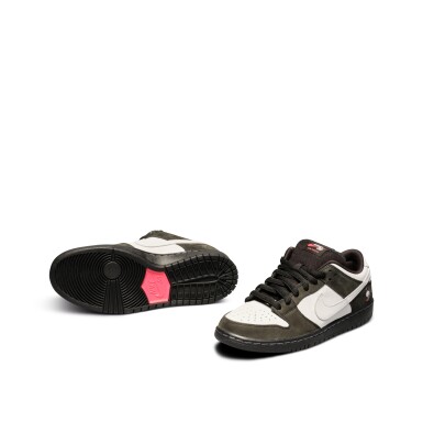 View full screen - View 1 of Lot 88. Nike Dunk Low Premium SB Jeff Staple ‘Pangeon’ Sample | Size 9.