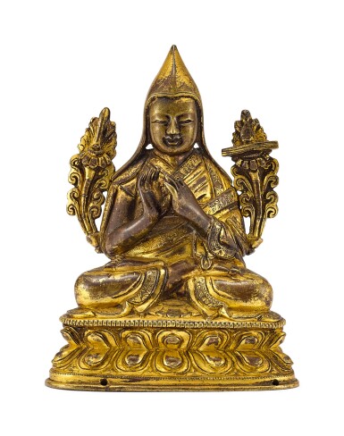 View full screen - View 1 of Lot 6024. A SMALL GILT-BRONZE FIGURE OF TSONGKHAPA, QING DYNASTY, 18TH CENTURY | 清十八世紀 鎏金銅宗喀巴小坐像.