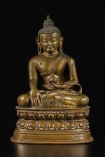 A large copper alloy figure of Shakyamuni Buddha, Tibet, 17th century or earlier | 西藏 十七世紀或更早 銅合金釋迦牟尼佛坐像 