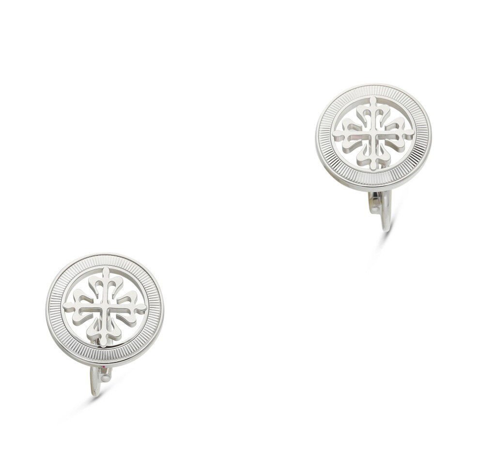 View full screen - View 1 of Lot 8189. Calatrava | A pair of white gold cufflinks, Circa 2011 | 百達翡麗 | Calatrava | 一對白金袖扣,約2011年製.