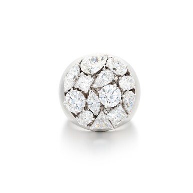 View full screen - View 1 of Lot 14. De Beers | Bague diamants, "Kaleidoscope" | Diamond ring, 'Kaleidoscope'.