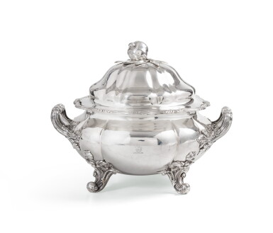 View full screen - View 1 of Lot 210. A probably French silver-plated circular covered tureen, circa 1835, engraved with the Dukes de la Rochefoucauld crest | Soupière couverte ronde en métal doublé d'argent, probablement France, vers 1835, gravée du cimier des ducs de la Rochefoucauld.