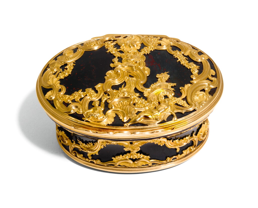 View full screen - View 1 of Lot 47. A gold-mounted bloodstone snuff box, probably English, circa 1760.