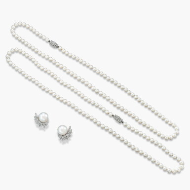 View full screen - View 1 of Lot 1498. Cultured Pearl and Diamond Necklace and a Pair of Earrings | 養殖珍珠 配 鑽石 項鏈 及 耳環一對.