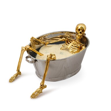 View full screen - View 1 of Lot 28. Luxury Crime | 奢侈犯罪.