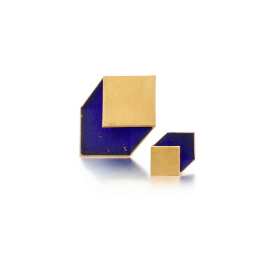 View full screen - View 1 of Lot 133. Pair of blue earrings (Paio di orecchini blu).