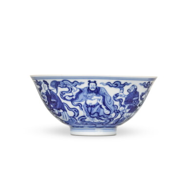 View full screen - View 1 of Lot 10. A fine blue and white 'immortals' bowl, Seal mark and period of Qianlong | 清乾隆 青花八仙過海圖盌 《大清乾隆年製》款.