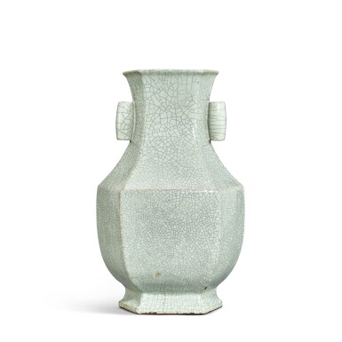 View full screen - View 1 of Lot 8906. A large Ge-type hexagonal vase, Hu, Seal mark and period of Qianlong 清乾隆 仿哥釉六方貫耳壺 《大清乾隆年製》款.