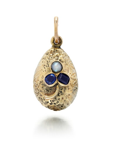 View full screen - View 1 of Lot 48. A GEM-SET GOLD EGG PENDANT, ST PETERSBURG, 1899-1903.