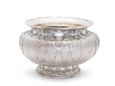 View full screen - View 1 of Lot 112. A FINE LARGE SILVER IMPERIAL PRESENTATION BOWL SIGNED SHIGEMITSU SEI AND SEAL, MEIJI PERIOD, LATE 19TH CENTURY.