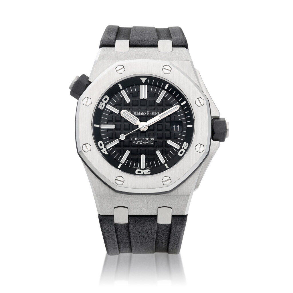 View full screen - View 1 of Lot 8069. Royal Oak Offshore, Reference 15703ST.OO.A002CA.01 | A stainless steel wristwatch with date, Circa 2012 | 愛彼 | 皇家橡樹離岸型系列 型號15703ST.OO.A002CA.01 | 精鋼腕錶,備日期顯示,約2012年製.