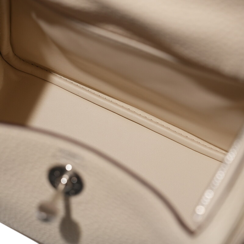 Cover image 0