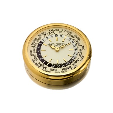 View full screen - View 1 of Lot 992. PATEK PHILIPPE/INDUCTA | A LARGE BRASS WALL CLOCK WITH WORLD TIME DIAL CIRCA 2000 | 百達翡麗/Inducta | 大型銅製掛牆鐘備世界時間鐘盤,年份約2000.