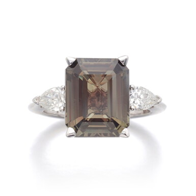 View full screen - View 1 of Lot 962. Alexandrite and diamond ring.