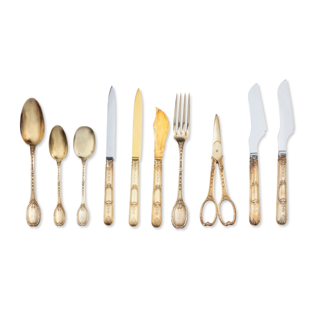 View full screen - View 1 of Lot 43. A 283-piece silver-gilt flatware, Aucoc & Cie, Paris, circa 1890 | Ménagère de 283-pièces en vermeil, Aucoc & Cie, Paris, vers 1890.