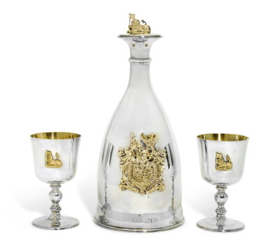 View full screen - View 1 of Lot 187. 'Sir Winston Churchill' parcel-gilt silver Decanter and stopper and pair of cups ensuite, Mappin & Webb Ltd, London, 1973/74.
