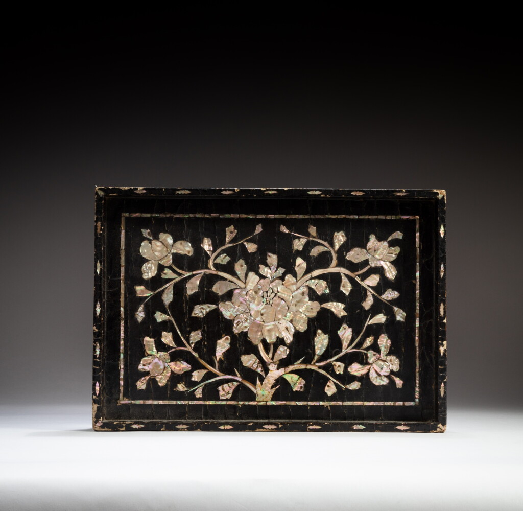 View full screen - View 1 of Lot 229. A rare mother-of-pearl inlaid lacquer tray, Korea, Joseon dynasty, 16th century | 朝鮮王朝十六世紀 黑漆嵌螺鈿太白托盤.