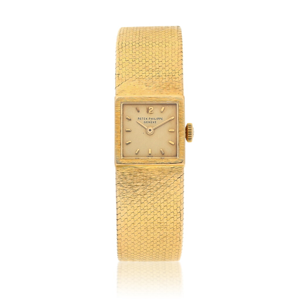 View full screen - View 1 of Lot 8106. Patek Philippe | Reference 3285, A yellow gold bracelet watch, Made in 1967 | 百達翡麗 | 型號3285 黃金鏈帶腕錶,1967年製.